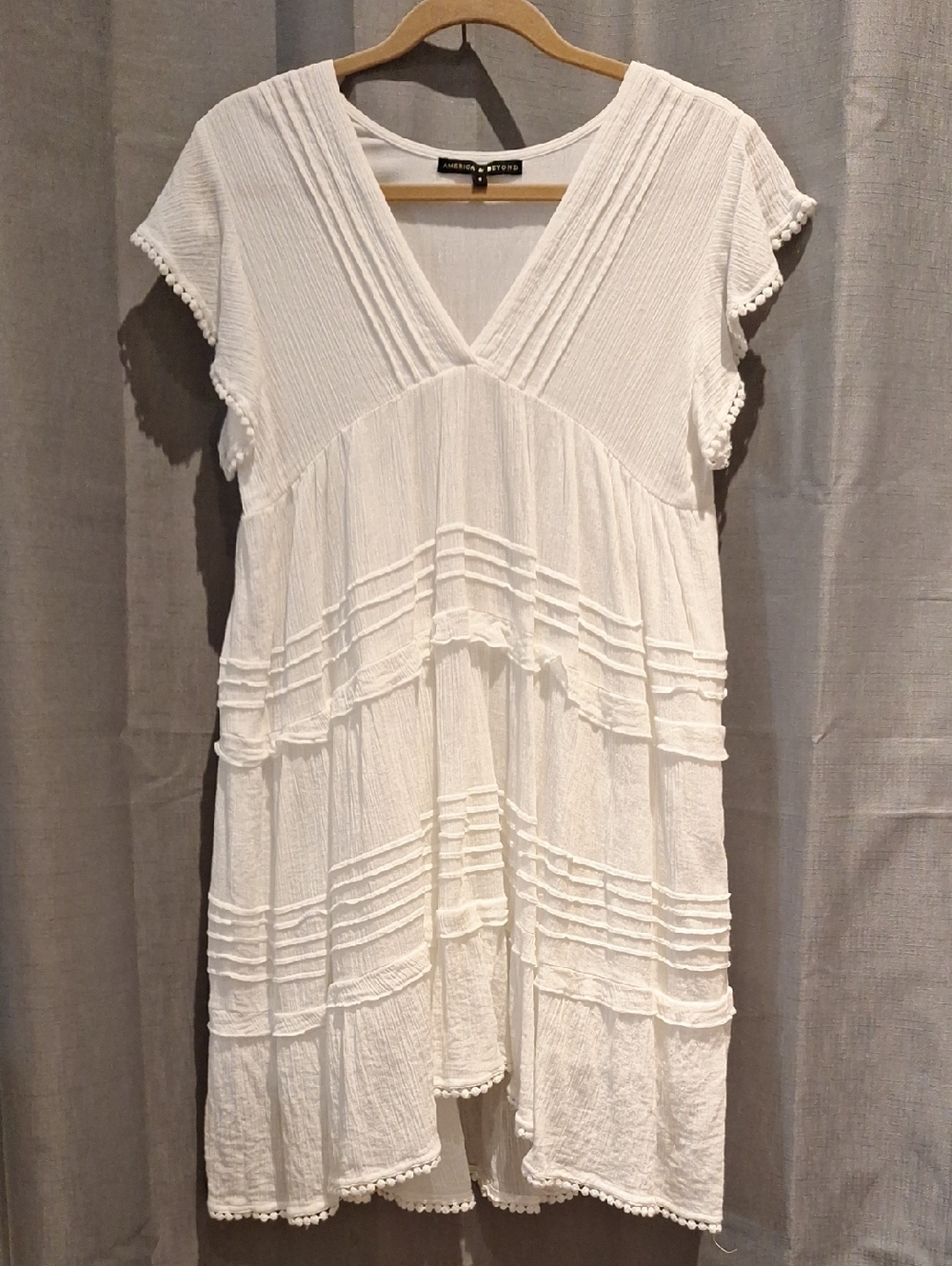 America & Beyond White Gauzy V-Neck Tiered Mini Dress Size S